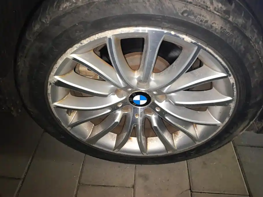 BMW 5 Series — миниатюра 6