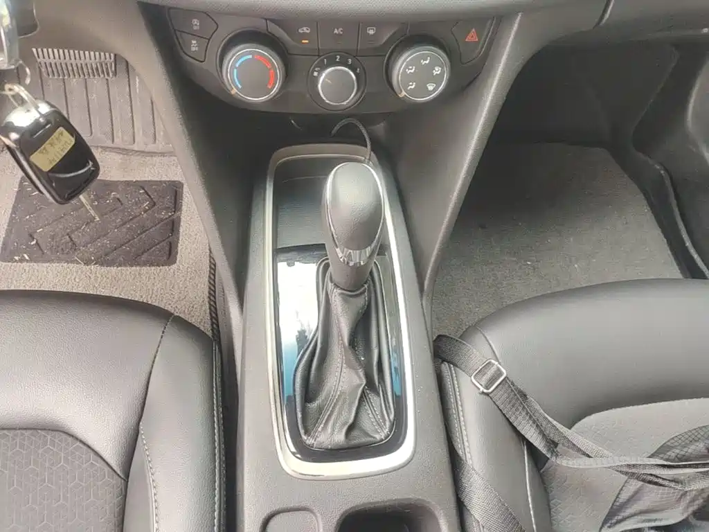 Chevrolet Cavalier — миниатюра 14