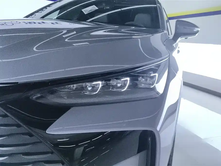 BYD Tang 2025 DM-i 115KM