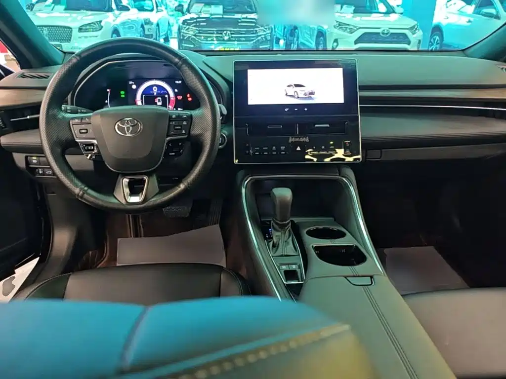 Toyota Avalon — миниатюра 10
