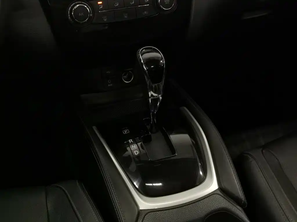 Nissan X-Trail — миниатюра 13