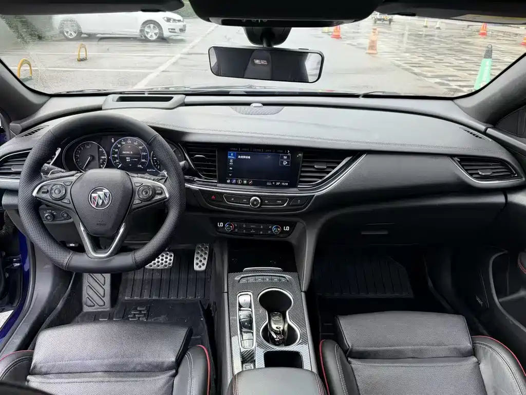 Buick Regal — миниатюра 9