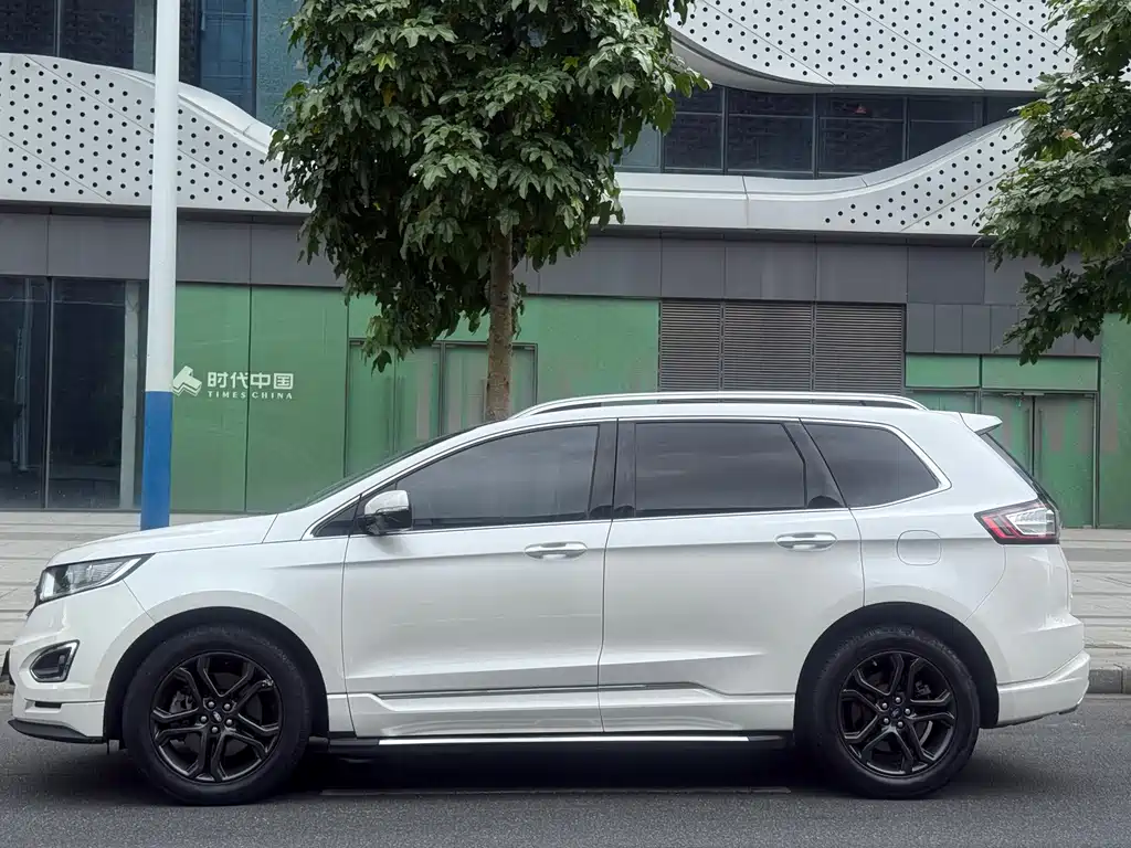 Ford Edge — миниатюра 5