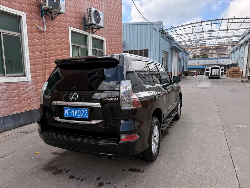 Lexus GX — миниатюра 8