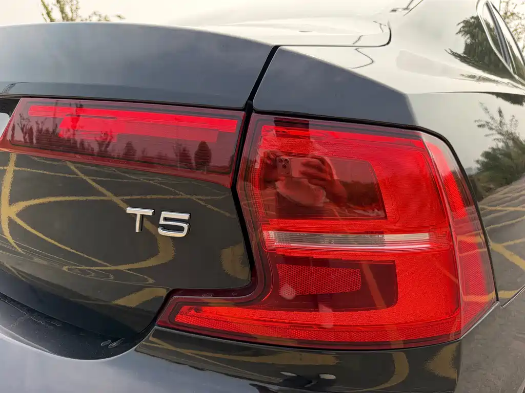 Volvo S90 — миниатюра 21