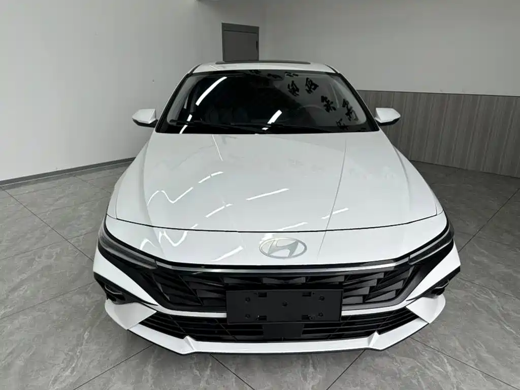 Hyundai Elantra — миниатюра 2
