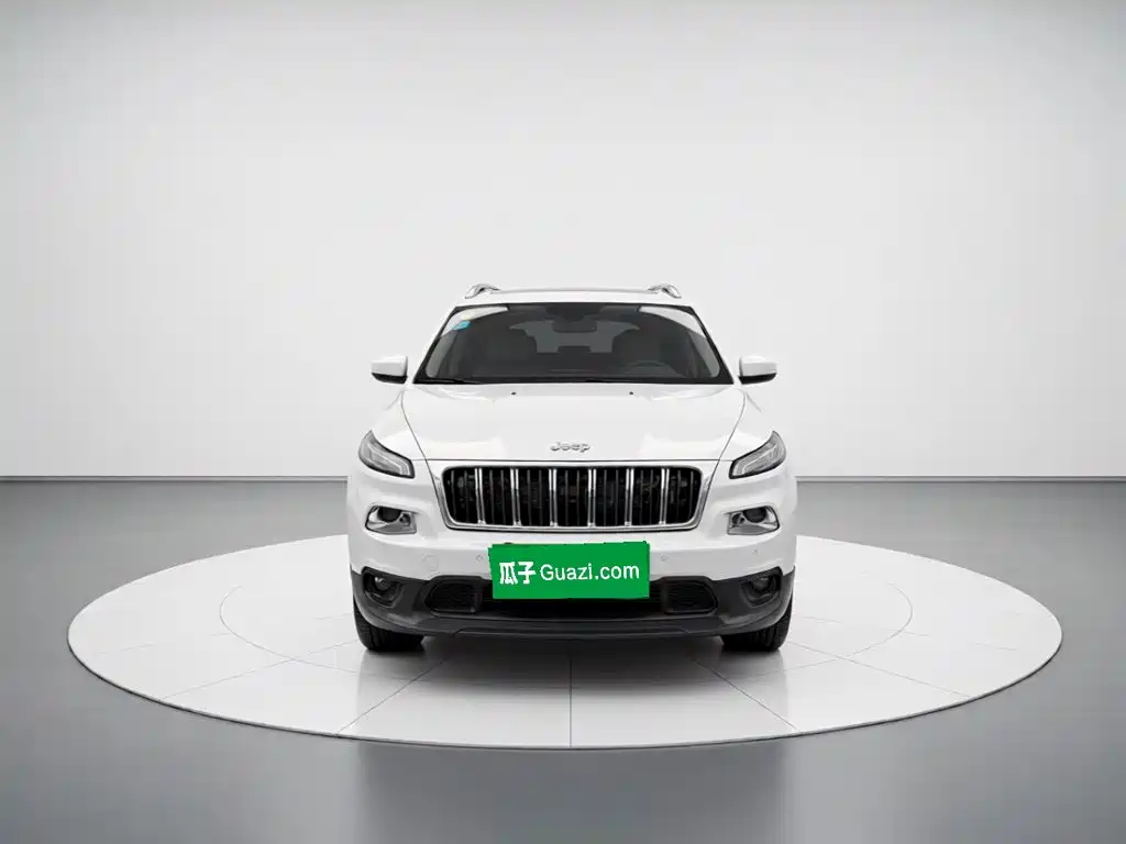 Jeep Cherokee — миниатюра 2