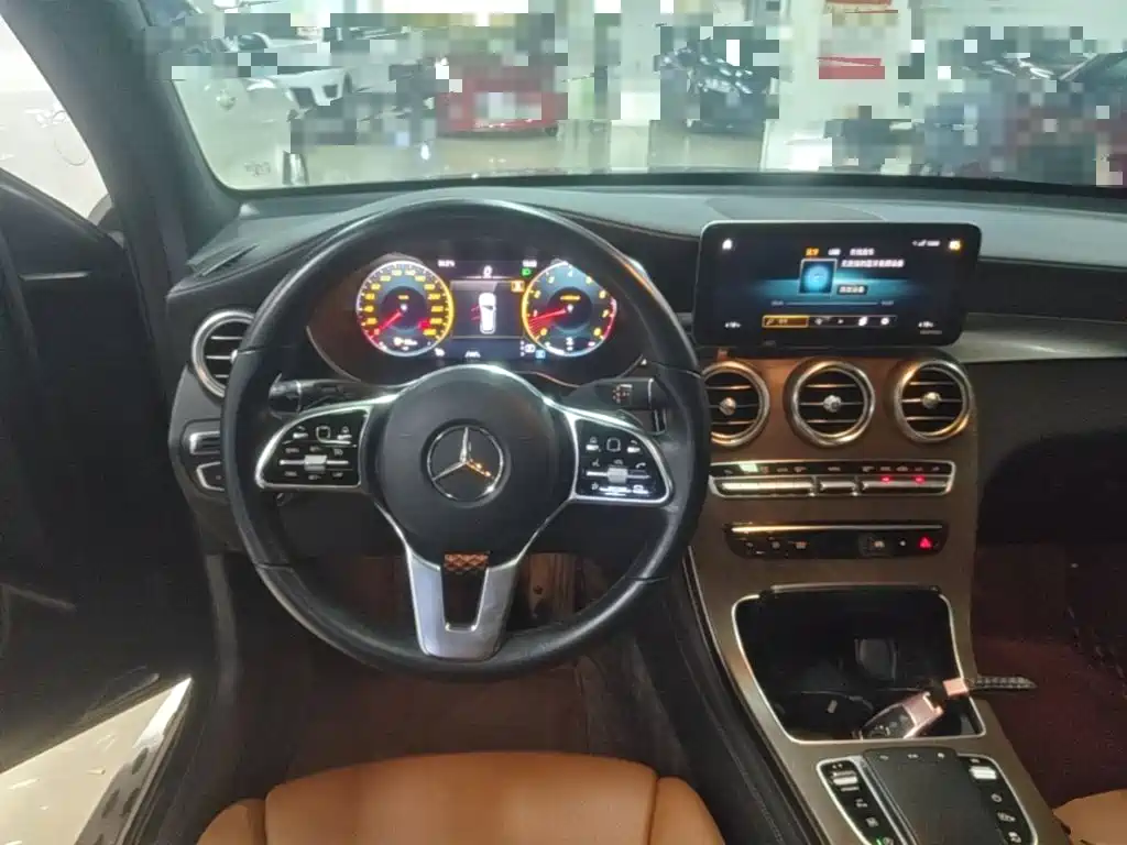Mercedes-Benz GLC — миниатюра 11