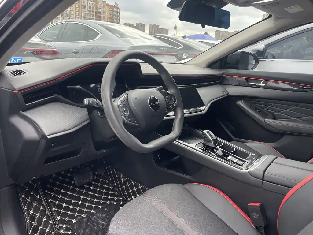 DONGFENG YI HYUN MAX