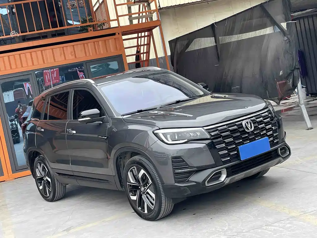 CHANGAN CS75