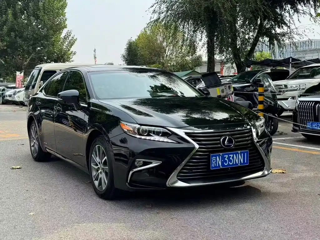 Lexus ES — миниатюра 3