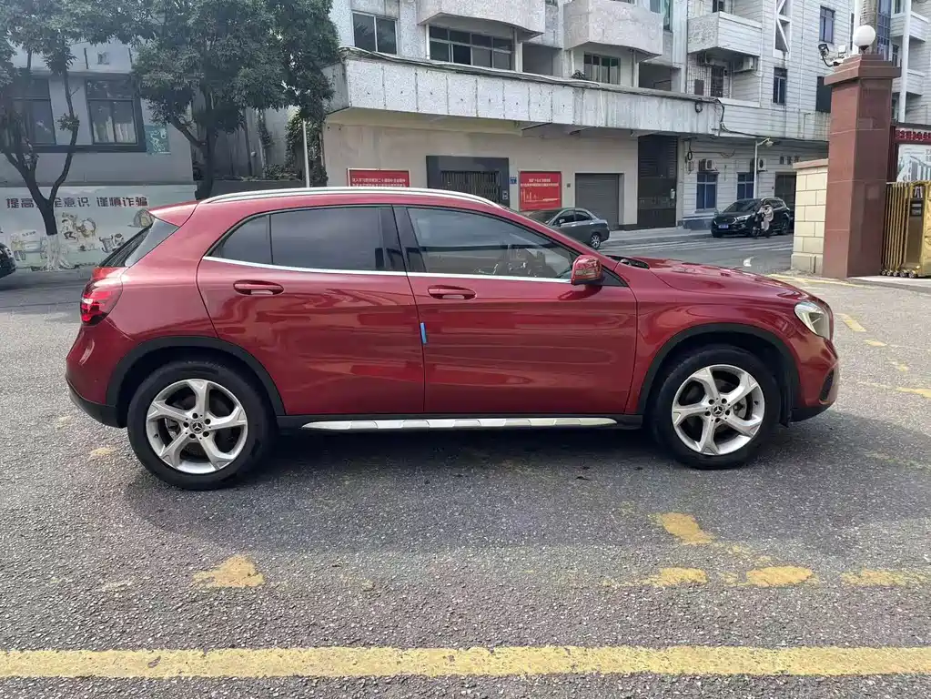 Mercedes-Benz GLA — миниатюра 4