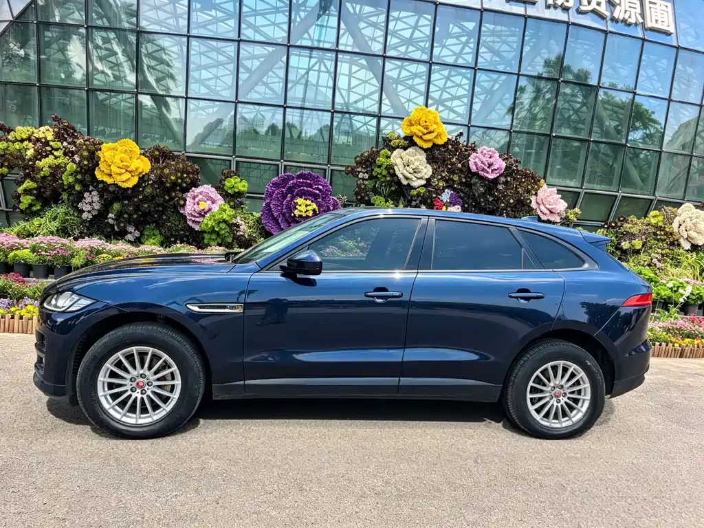 Jaguar F-Pace 2018 2.0T R-Sport Sport