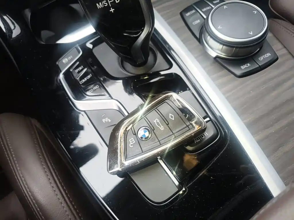 BMW X3 — миниатюра 9
