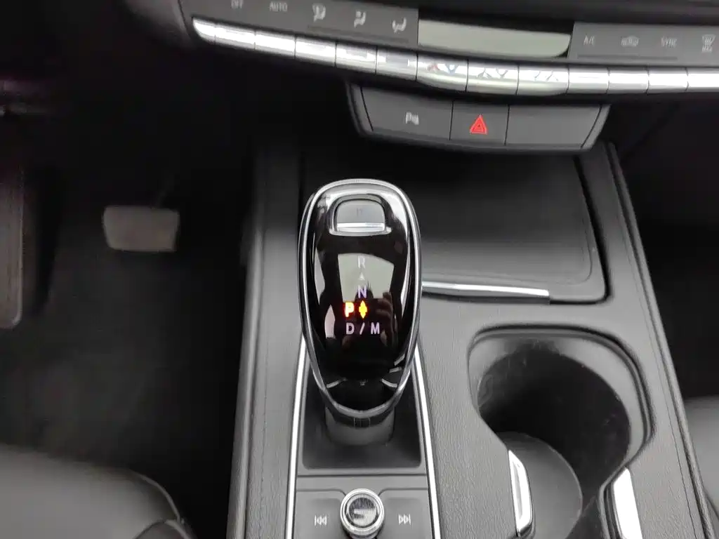 Cadillac XT4 — миниатюра 13