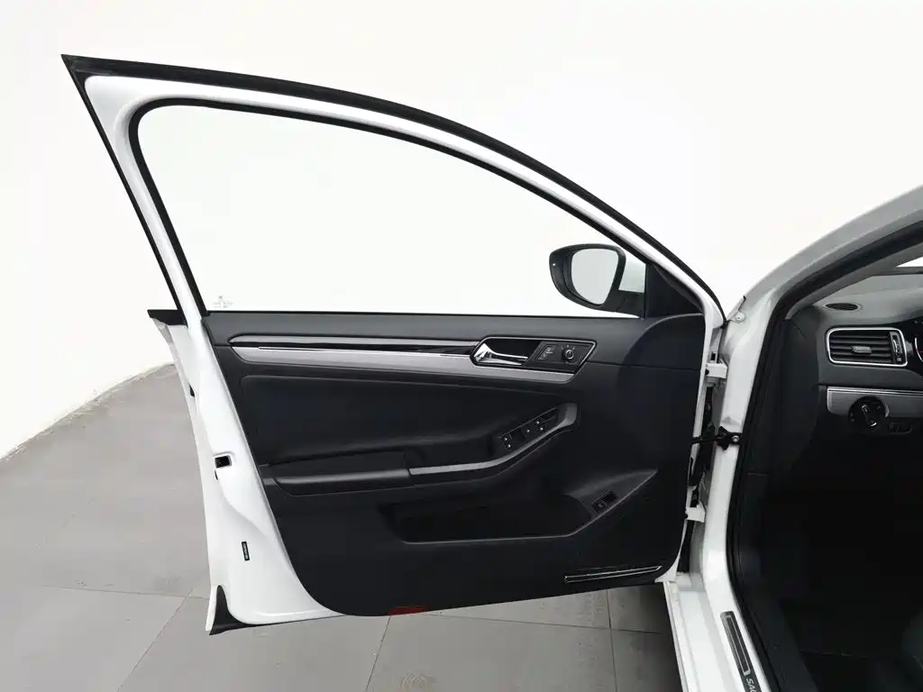 Volkswagen Sagitar — миниатюра 8