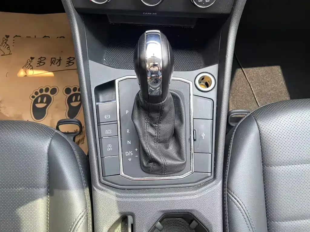 Volkswagen Lavida — миниатюра 19