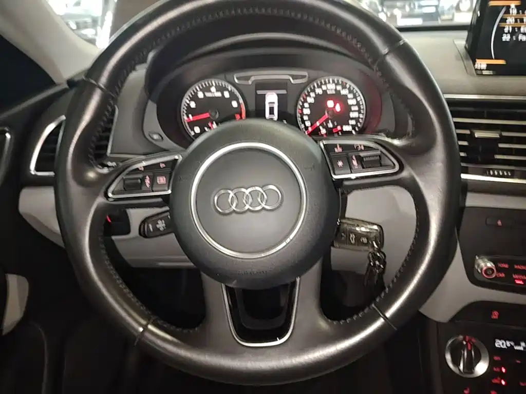 Audi Q3 — миниатюра 11