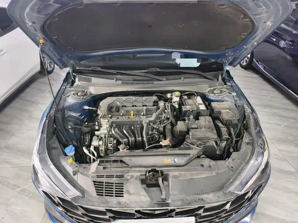 Hyundai Elantra — миниатюра 20