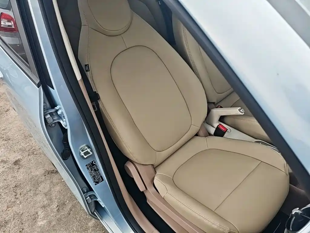 Wuling MINIEV — миниатюра 25