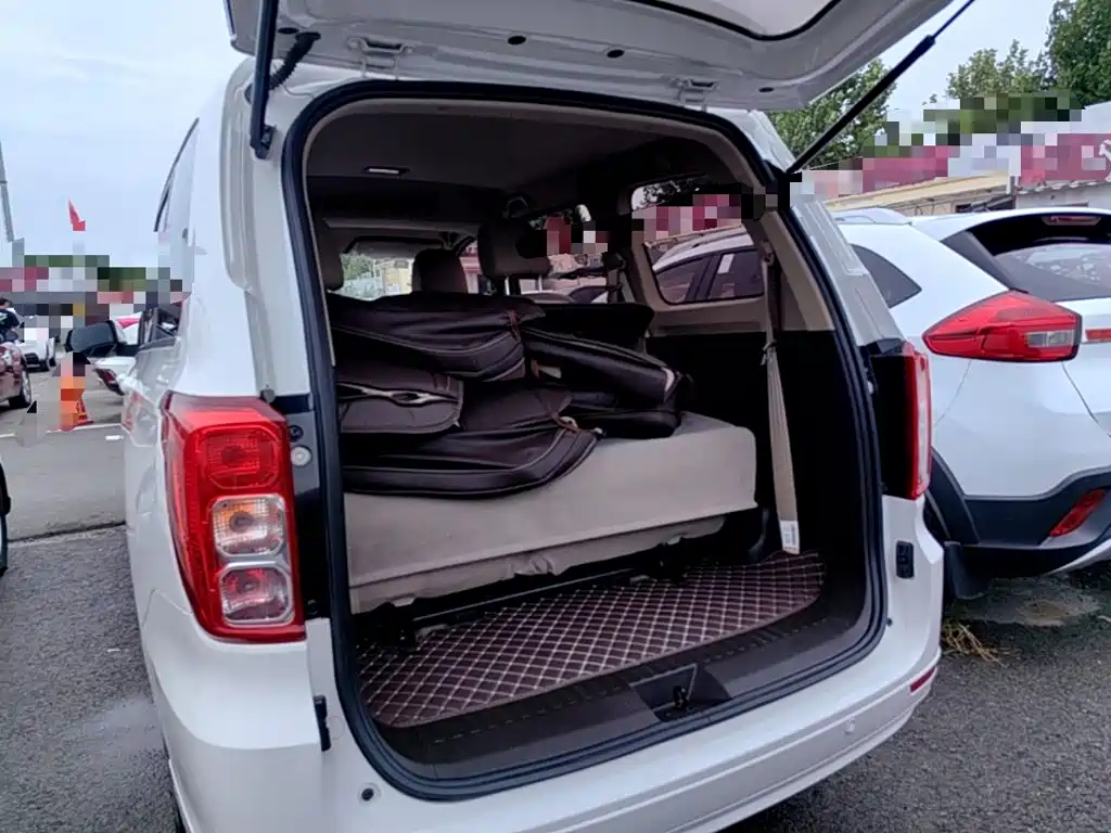 Wuling Hongguang — миниатюра 19