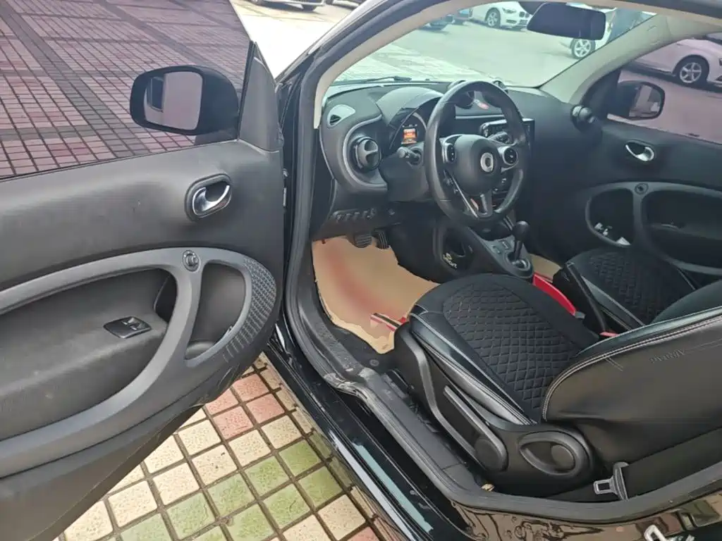 smart Smart Fortwo — миниатюра 16