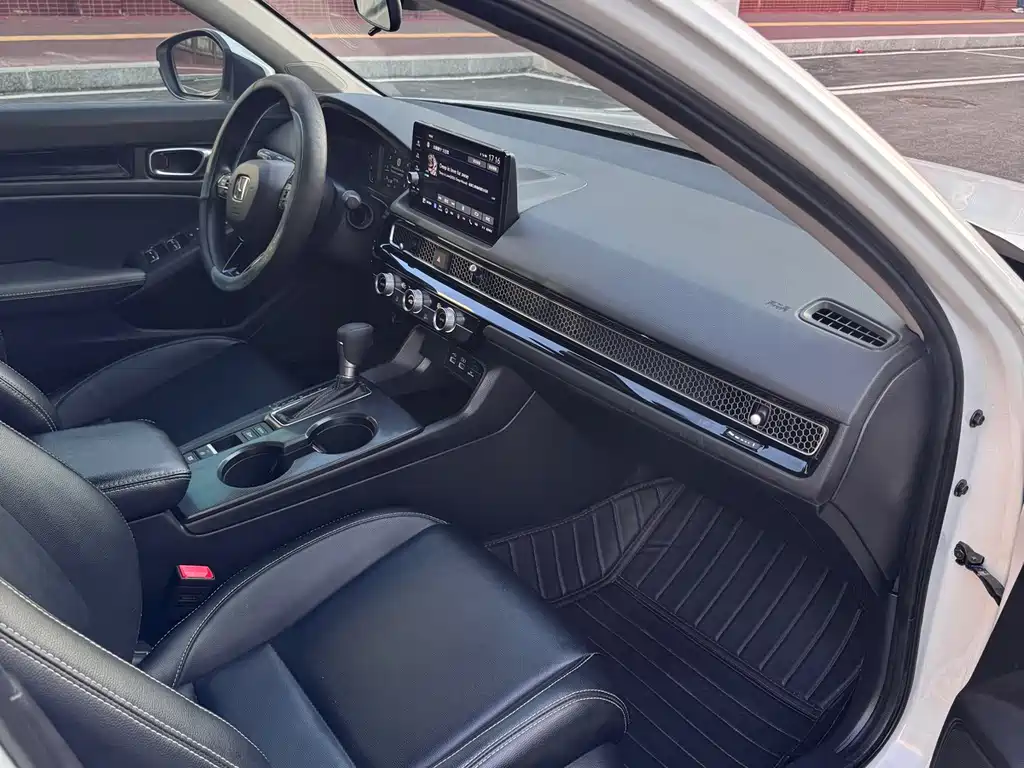 Honda Civic — миниатюра 13