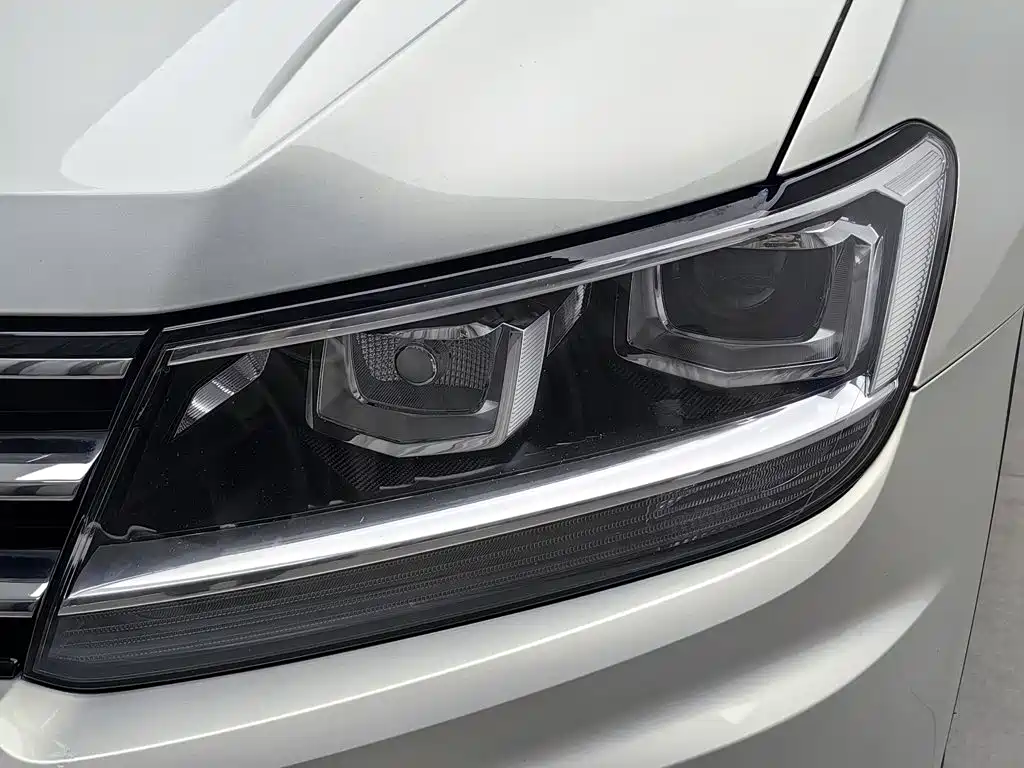 Volkswagen Tiguan L — миниатюра 7