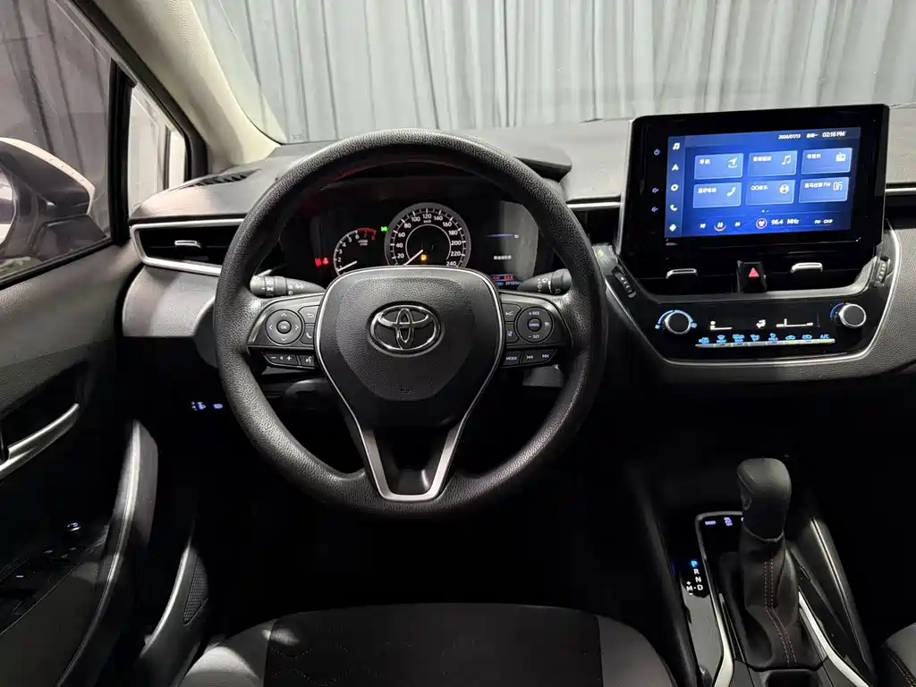 Toyota Corolla — миниатюра 12