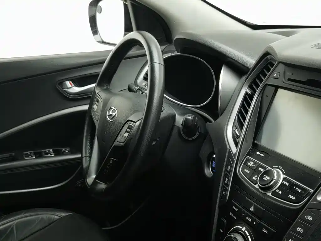 Hyundai Santa Fe — миниатюра 22