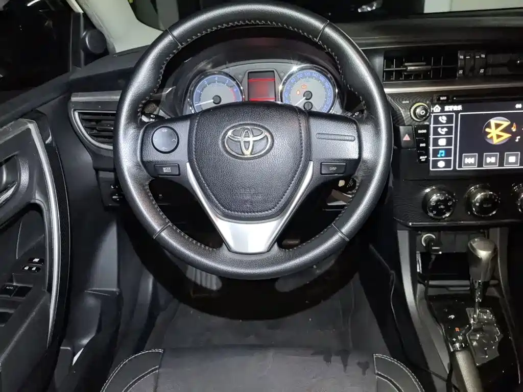 Toyota Corolla — миниатюра 3