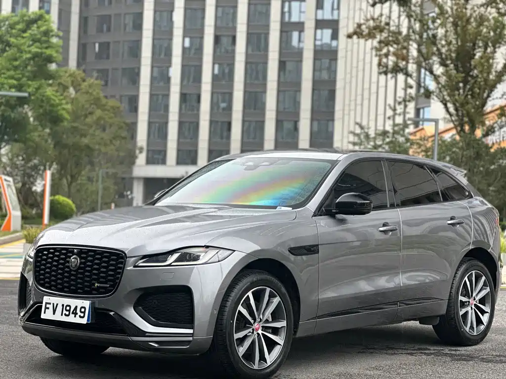 Jaguar F-PACE