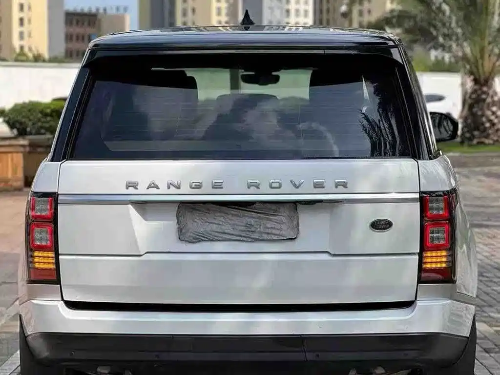 Land Rover Range Rover — миниатюра 8