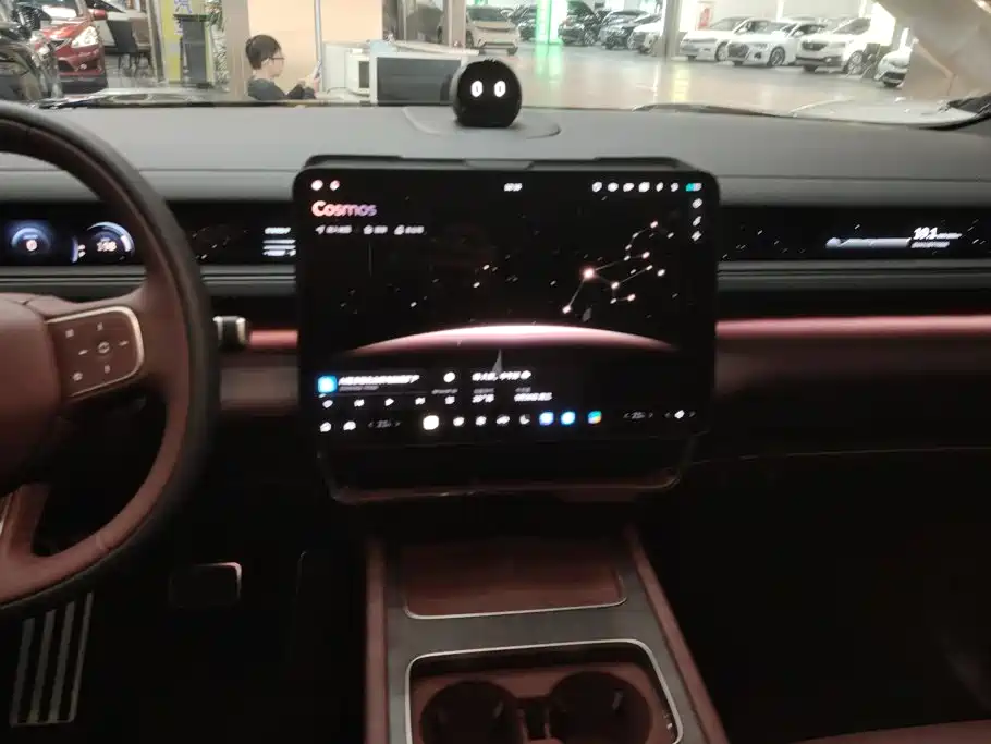 NIO ES8 — миниатюра 13