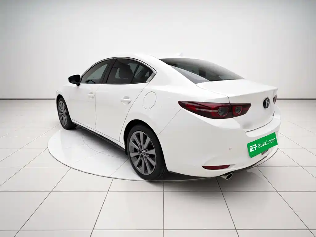 Mazda 3 Axela — миниатюра 4
