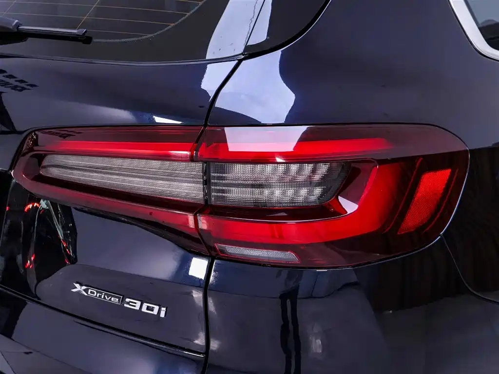BMW X5 2021 xDrive30i M Sport