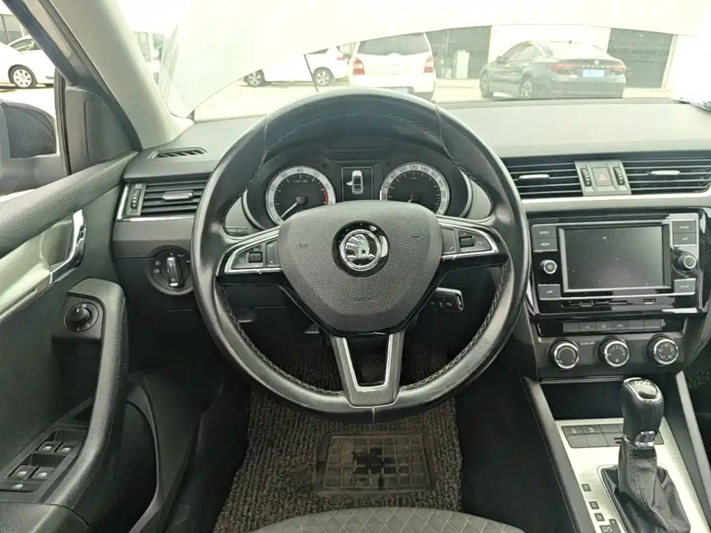 Skoda Octavia — миниатюра 11
