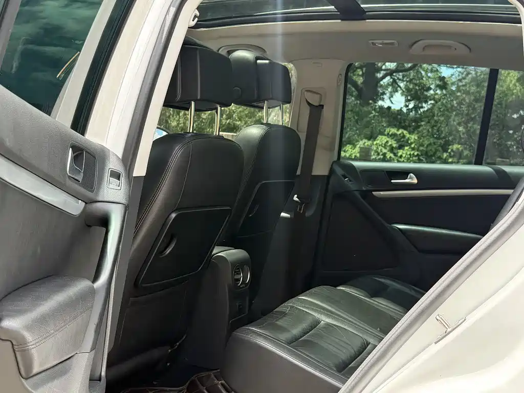 Volkswagen Tiguan — миниатюра 6