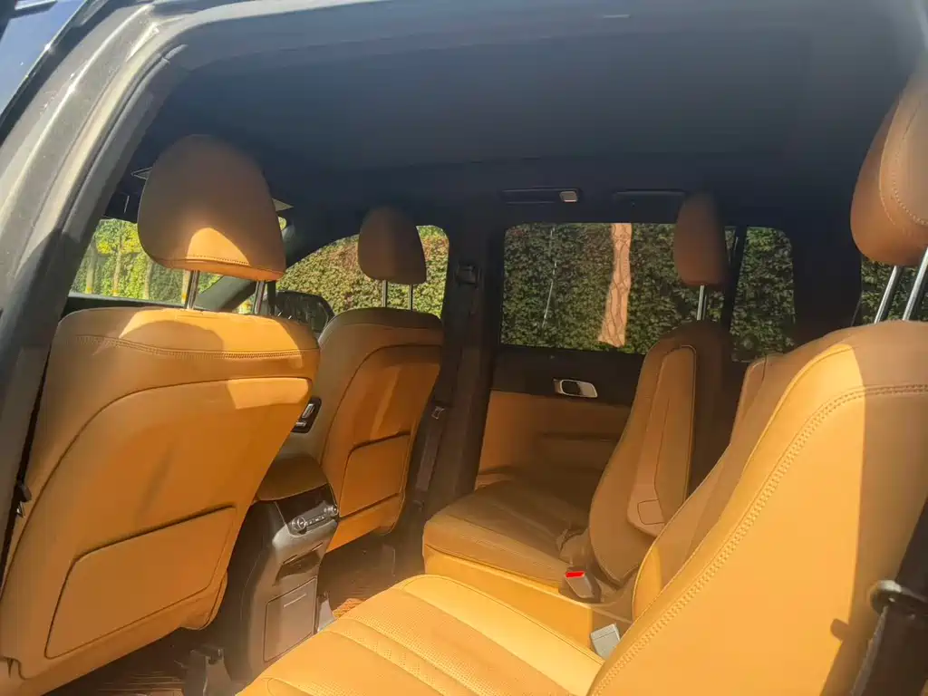 Li Auto Li ONE — миниатюра 8
