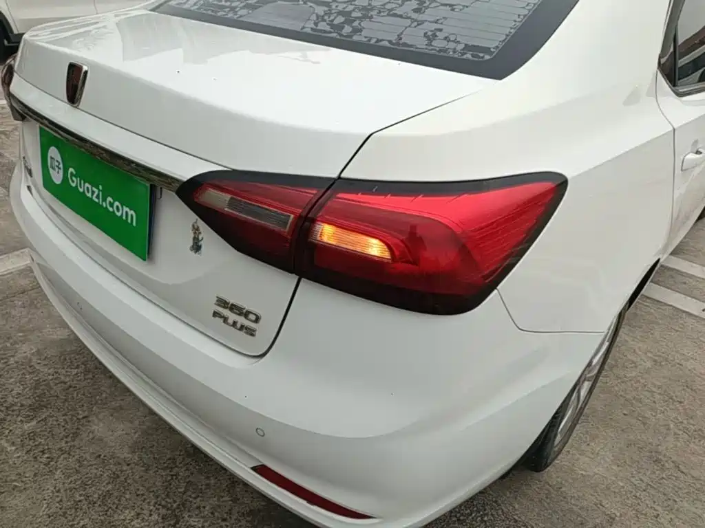 Roewe 360 — миниатюра 8