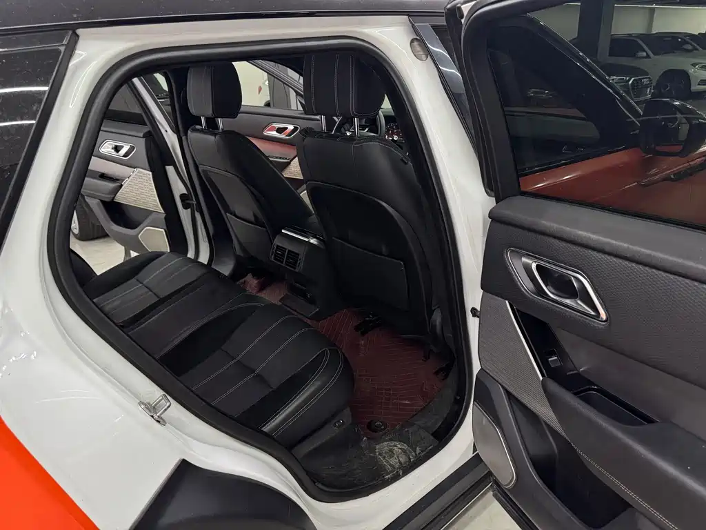 Land Rover Velar — миниатюра 16
