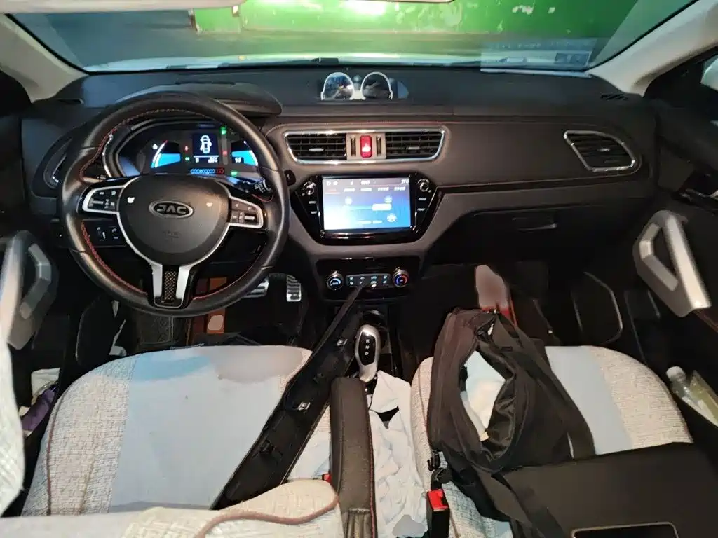 JAC JAC iEV7S — миниатюра 13