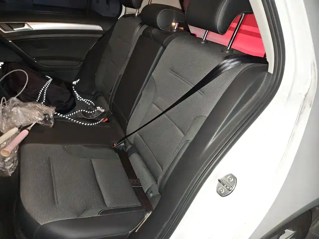 Volkswagen Golf — миниатюра 18