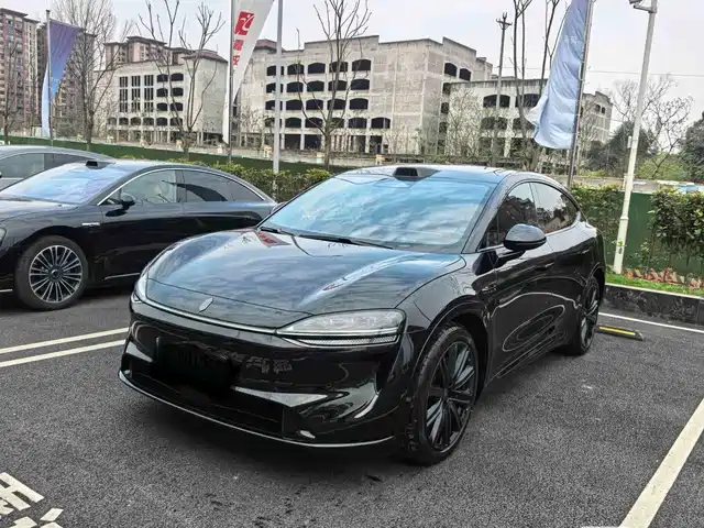 AITO WISDOM WORLD R7 2025