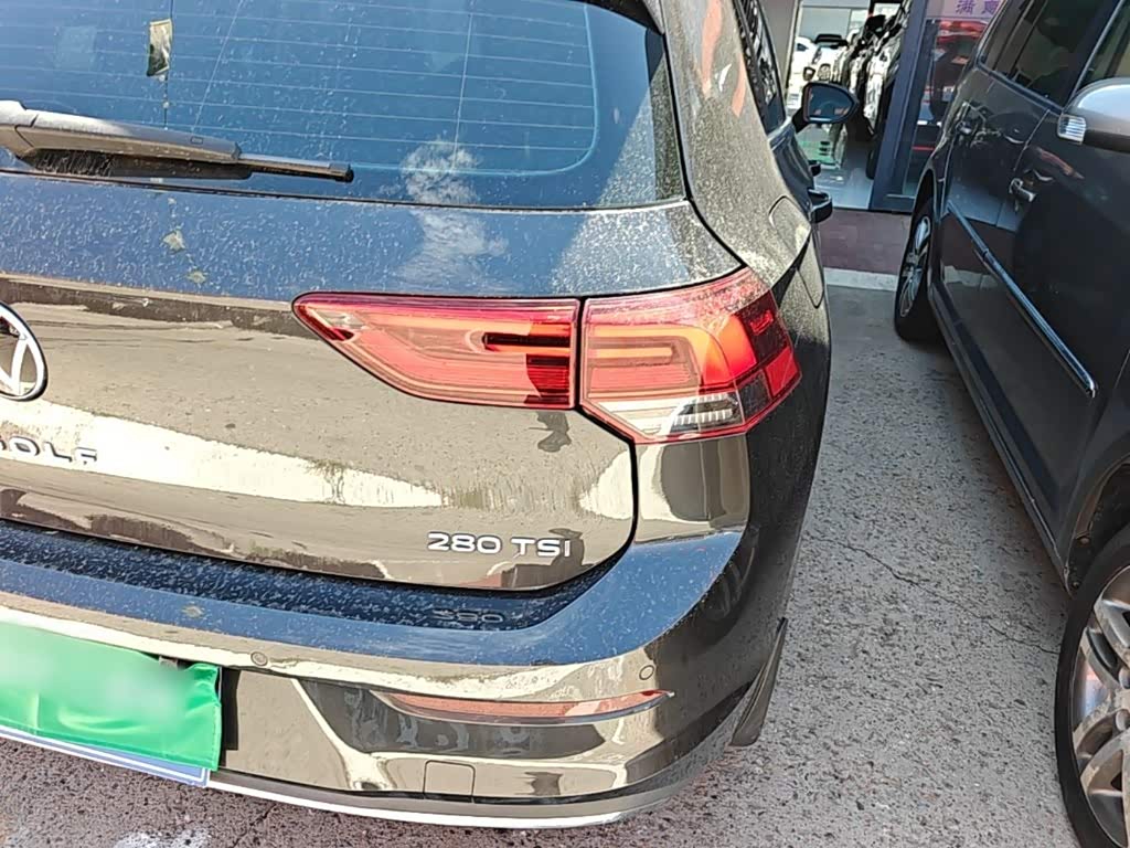 Volkswagen Golf 1.4 л 2022 г. Чёрный, пробег 33500 км