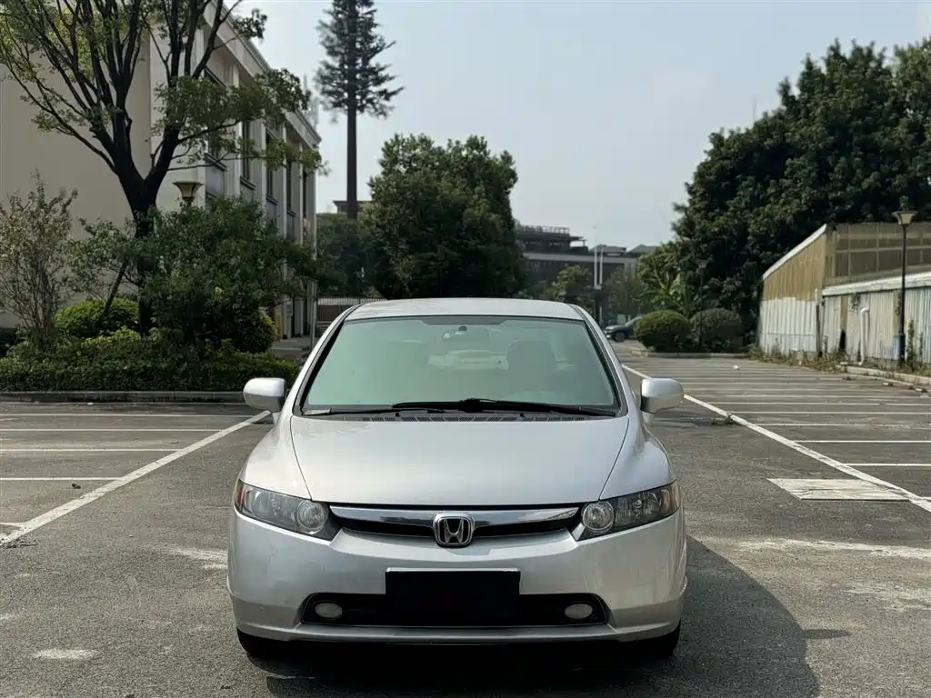 Honda Civic — миниатюра 2
