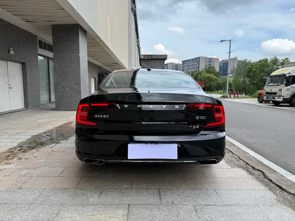 Volvo S90 2020 T5 Luxury