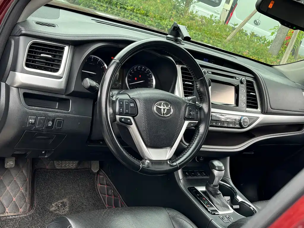 Toyota Highlander — миниатюра 11