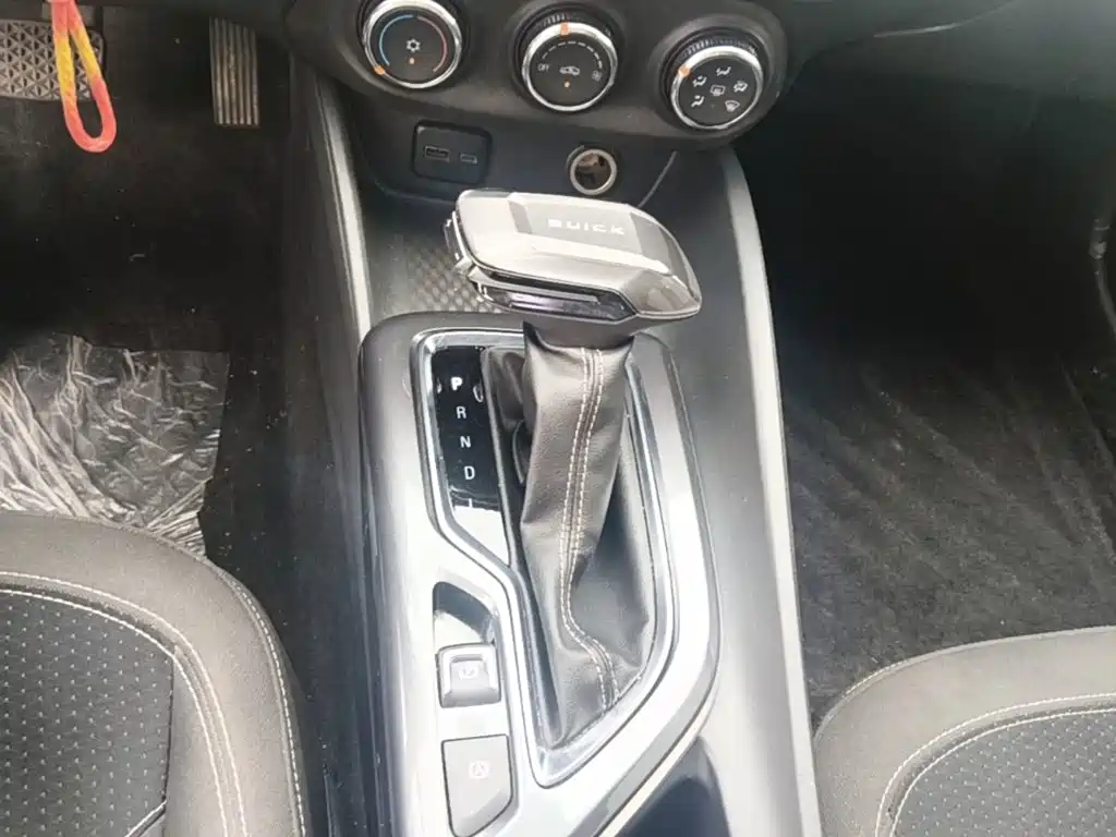 Buick Verano — миниатюра 14