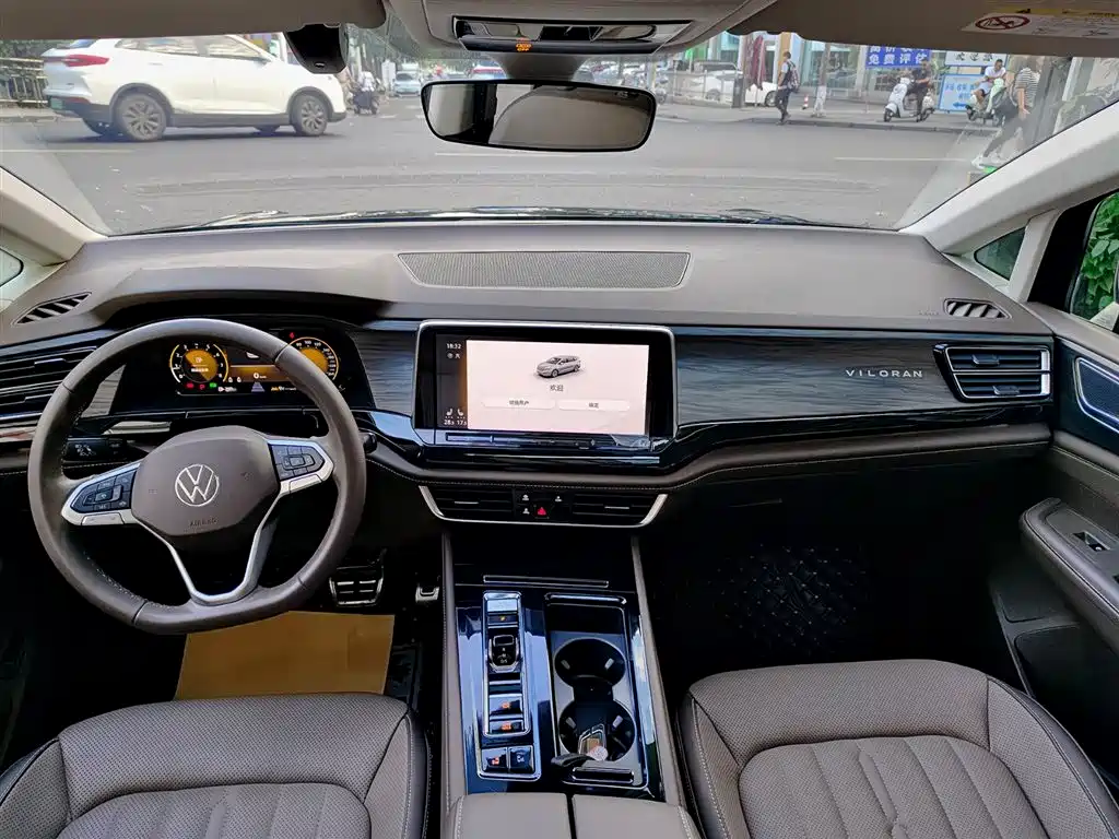 Volkswagen Viloran 2023 380TSI